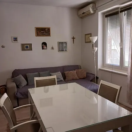 Apartman Kike Apartment